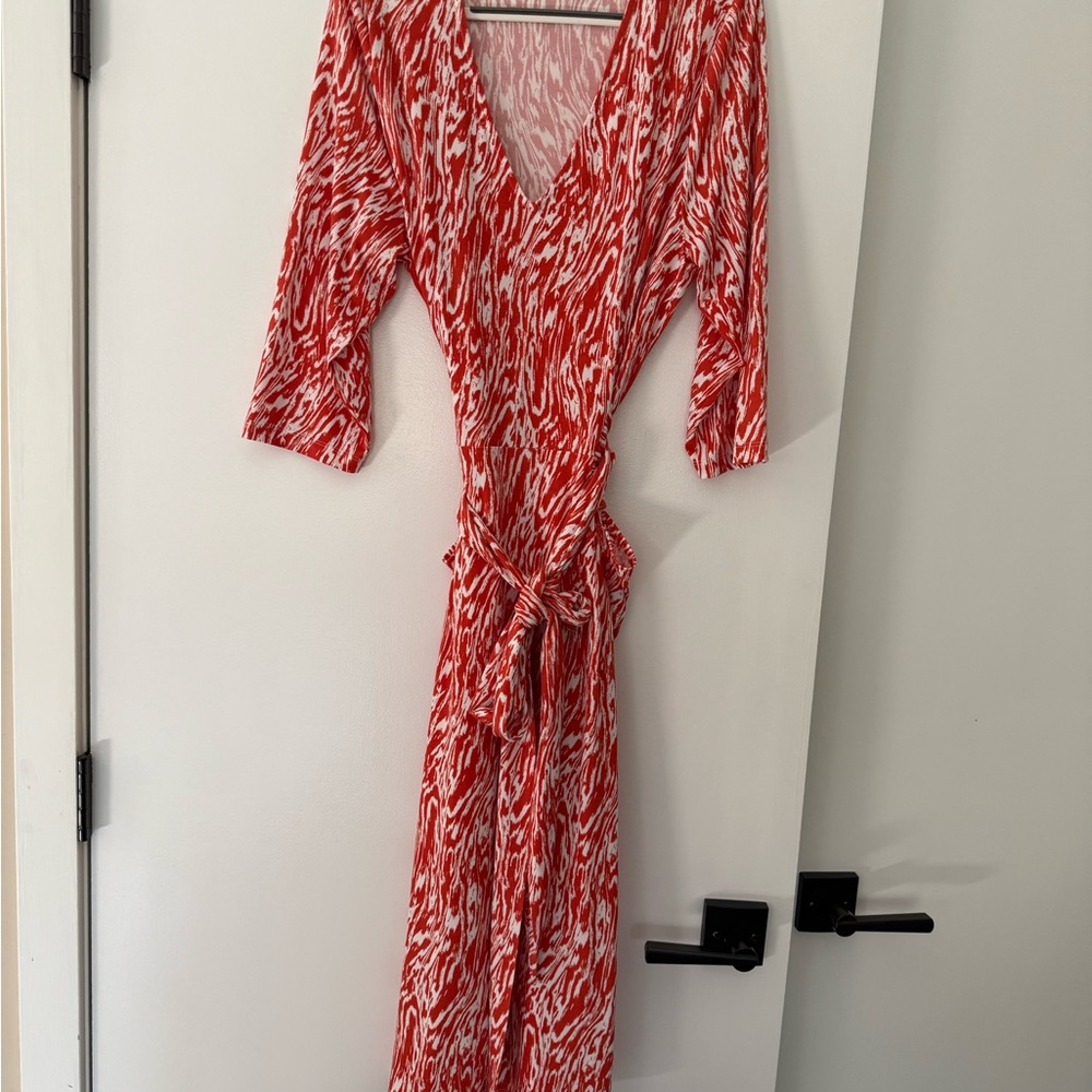 Leota Coral and White Textured Dress